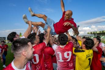 Fotogalería Final Copa Delegación Carbonero vs Villacastín. Entrega de Trofeos 90 Futbol Final Copa Delegación Carbonero vs Villacastín