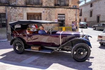 Fotogalería I Concentración Coches Clásicos en Fuentepelayo 42 I Concentración Coches Clásicos en Fuentepelayo