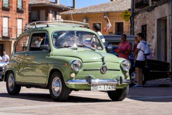 Fotogalería I Concentración Coches Clásicos en Fuentepelayo 49 I Concentración Coches Clásicos en Fuentepelayo