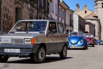 Fotogalería I Concentración Coches Clásicos en Fuentepelayo 8 I Concentración Coches Clásicos en Fuentepelayo