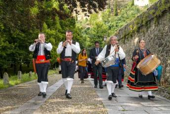 Fotogalería Ofrenda Floral a la Virgen de la Fuencisla 41 Ofrenda Floral Virgen de La Fuencisla