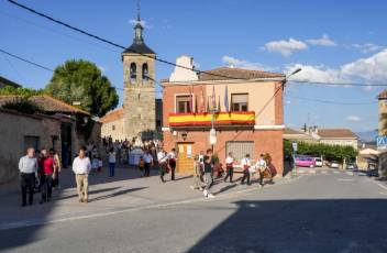 Fiesta de la Votiva Nuestra Señora del Tormejón en Armuña 14 Procesión Nuestra Señora de Tormejón en Armuña