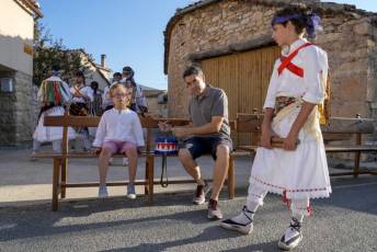 Fotogalería 40 Aniversario Recuperación Danzas Torre Val de San Pedro 84 40 Aniversario Danzas en Torre Val de San Pedro