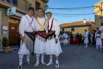 Fotogalería 40 Aniversario Recuperación Danzas Torre Val de San Pedro 106 40 Aniversario Danzas en Torre Val de San Pedro