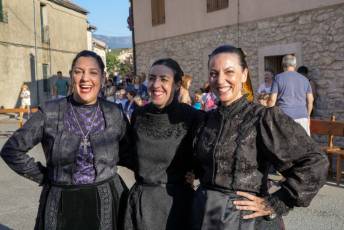 Fotogalería 40 Aniversario Recuperación Danzas Torre Val de San Pedro 13 40 Aniversario Danzas en Torre Val de San Pedro