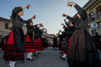 Fotogalería 40 Aniversario Recuperación Danzas Torre Val de San Pedro 28 40 Aniversario Danzas en Torre Val de San Pedro