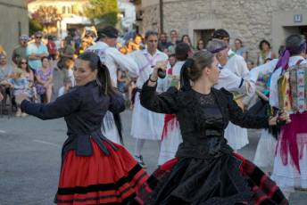 Fotogalería 40 Aniversario Recuperación Danzas Torre Val de San Pedro 26 40 Aniversario Danzas en Torre Val de San Pedro