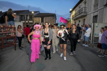 Fotogalería Desfile de Peñas en Bernardos 52 Desfile de Peñas en Bernardos