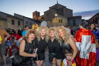 Fotogalería Desfile de Peñas en Bernardos 70 Desfile de Peñas en Bernardos