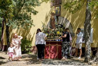 Fotogalería Misa y Procesión Nuestra Señora del Rosario en Ortigosa del Monte 15 Misa y Procesión Nuestra Señora del Rosario en Ortigosa del Mo