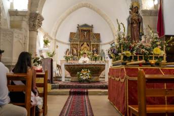 Fotogalería Misa y Procesión Nuestra Señora del Rosario en Ortigosa del Monte 54 Misa y Procesión Nuestra Señora del Rosario en Ortigosa del Mo