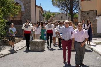 Fotogalería Misa y Procesión Nuestra Señora del Rosario en Ortigosa del Monte 67 Misa y Procesión Nuestra Señora del Rosario en Ortigosa del Mo