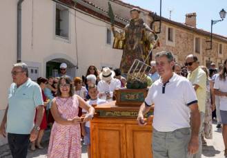 Fotogalería Misa y Procesión San Lorenzo en Cabañas de Polendos 11 Misa y Procesión San Lorenzo en Cabañas de Polendos