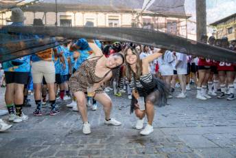 Fotogalería Pregón y Desfile de Peñas Barrio San Lorenzo 7 Pregón Fiestas Barrio San Lorenzo