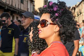 Fotogalería Pregón y Desfile de Peñas Barrio San Lorenzo 35 Pregón Fiestas Barrio San Lorenzo