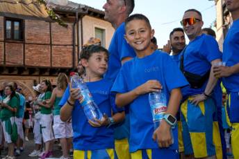 Fotogalería Pregón y Desfile de Peñas Barrio San Lorenzo 13 Pregón Fiestas Barrio San Lorenzo