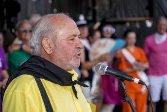Fotogalería Pregón y Desfile de Peñas Barrio San Lorenzo 3 Pregón Fiestas Barrio San Lorenzo