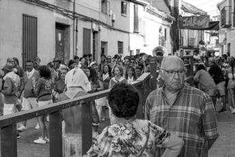 Fotogalería Pregón y Desfile de Peñas Barrio San Lorenzo 43 Pregón Fiestas Barrio San Lorenzo