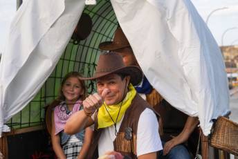 Fotogalería Desfile de Carrozas y Pregón Fiestas en Hontanares de Eresma 32 Pregón Fiestas en Hontanares de Eresma