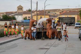 Fotogalería Desfile de Carrozas y Pregón Fiestas en Hontanares de Eresma 77 Pregón Fiestas en Hontanares de Eresma
