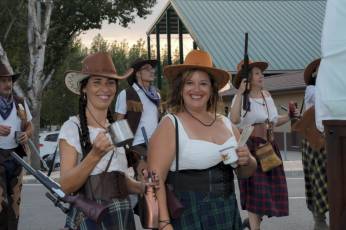 Fotogalería Desfile de Carrozas y Pregón Fiestas en Hontanares de Eresma 6 Pregón Fiestas en Hontanares de Eresma