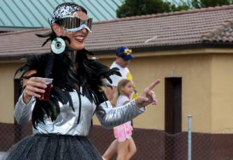 Fotogalería Desfile de Carrozas y Pregón Fiestas en Hontanares de Eresma 71 Pregón Fiestas en Hontanares de Eresma