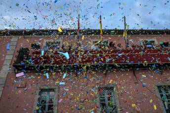 Fotogalería Pregón Fiestas y Desfile de Peñas en La Granja de San Ildefonso 5 Pregón Fiestas y Desfile de Peñas en La Granja