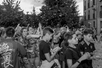 Fotogalería Pregón Fiestas y Desfile de Peñas en La Granja de San Ildefonso 132 Pregón Fiestas y Desfile de Peñas en La Granja