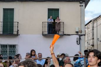 Fotogalería Pregón Fiestas y Desfile de Peñas en La Granja de San Ildefonso 90 Pregón Fiestas y Desfile de Peñas en La Granja