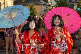 Fotogalería Pregón Fiestas y Desfile de Peñas en La Granja de San Ildefonso 114 Pregón Fiestas y Desfile de Peñas en La Granja