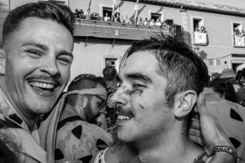 Fotogalería Pregón Fiestas y Desfile de Peñas en La Granja de San Ildefonso 21 Pregón Fiestas y Desfile de Peñas en La Granja