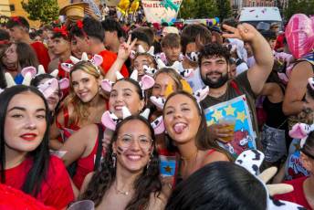 Fotogalería Pregón Fiestas y Desfile de Peñas en La Granja de San Ildefonso 125 Pregón Fiestas y Desfile de Peñas en La Granja