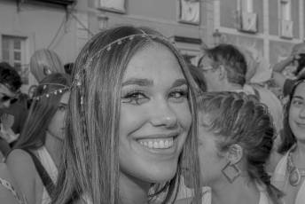 Fotogalería Pregón Fiestas y Desfile de Peñas en La Granja de San Ildefonso 116 Pregón Fiestas y Desfile de Peñas en La Granja