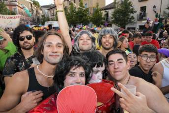 Fotogalería Pregón Fiestas y Desfile de Peñas en La Granja de San Ildefonso 25 Pregón Fiestas y Desfile de Peñas en La Granja