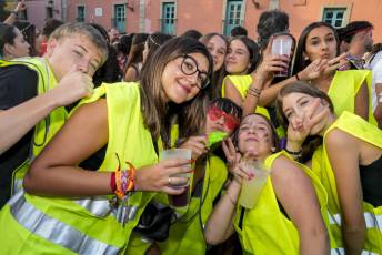 Fotogalería Pregón Fiestas y Desfile de Peñas en La Granja de San Ildefonso 102 Pregón Fiestas y Desfile de Peñas en La Granja