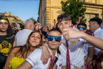 Fotogalería Pregón Fiestas y Desfile de Peñas en La Granja de San Ildefonso 124 Pregón Fiestas y Desfile de Peñas en La Granja