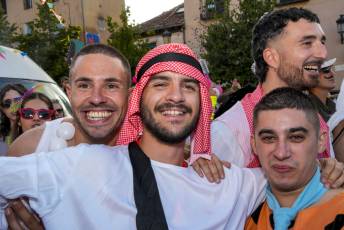 Fotogalería Pregón Fiestas y Desfile de Peñas en La Granja de San Ildefonso 53 Pregón Fiestas y Desfile de Peñas en La Granja