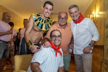 Fotogalería Pregón Fiestas y Desfile de Peñas en La Granja de San Ildefonso 47 Pregón Fiestas y Desfile de Peñas en La Granja