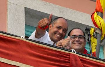 Fotogalería Pregón Fiestas y Desfile de Peñas en La Granja de San Ildefonso 30 Pregón Fiestas y Desfile de Peñas en La Granja