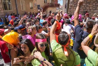 Fotogalería Pregón y Desfile de Peñas en La Lastrilla 23 Pregón y Desfile de Peñas en La Lastrilla