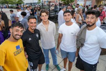 Fotogalería Pregón y Desfile de Peñas en Nueva Segovia 42 Pregón y Desfile de Peñas en Nueva Segovia