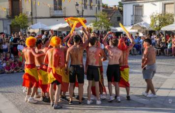Fotogalería Pregón y Fiesta de Disfraces en Otero de Herreros 49 Pregón y Fiesta de Disfraces en Otero de Herreros