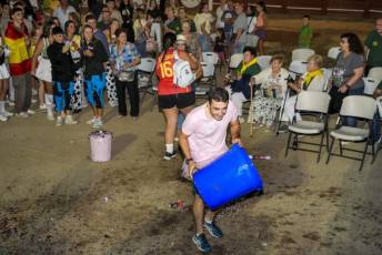 Fotogalería Procesión Nuestra Señora del Rosario, Desfile de Peñas y Pregón en Valsaín 63 Procesión Nuestra Señora del Rosario Desfile y Pregón en Vals