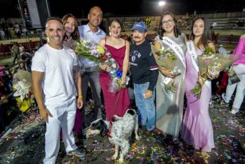 Fotogalería Procesión Nuestra Señora del Rosario, Desfile de Peñas y Pregón en Valsaín 103 Procesión Nuestra Señora del Rosario Desfile y Pregón en Vals