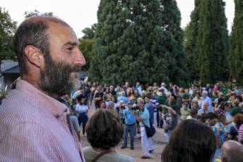 Fotogalería Procesión Nuestra Señora del Rosario, Desfile de Peñas y Pregón en Valsaín 91 Procesión Nuestra Señora del Rosario Desfile y Pregón en Vals