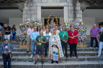 Fotogalería Procesión Nuestra Señora del Rosario, Desfile de Peñas y Pregón en Valsaín 62 Procesión Nuestra Señora del Rosario Desfile y Pregón en Vals