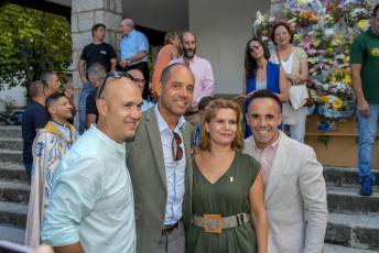 Fotogalería Procesión Nuestra Señora del Rosario, Desfile de Peñas y Pregón en Valsaín 6 Procesión Nuestra Señora del Rosario Desfile y Pregón en Vals