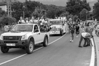 Fotogalería Procesión Nuestra Señora del Rosario, Desfile de Peñas y Pregón en Valsaín 15 Procesión Nuestra Señora del Rosario Desfile y Pregón en Vals