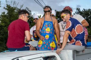 Fotogalería Procesión Nuestra Señora del Rosario, Desfile de Peñas y Pregón en Valsaín 45 Procesión Nuestra Señora del Rosario Desfile y Pregón en Vals