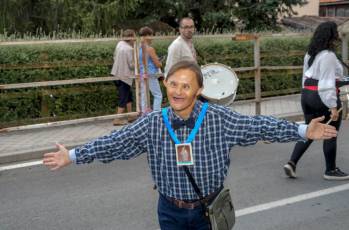 Fotogalería Procesión Nuestra Señora del Rosario, Desfile de Peñas y Pregón en Valsaín 115 Procesión Nuestra Señora del Rosario Desfile y Pregón en Vals